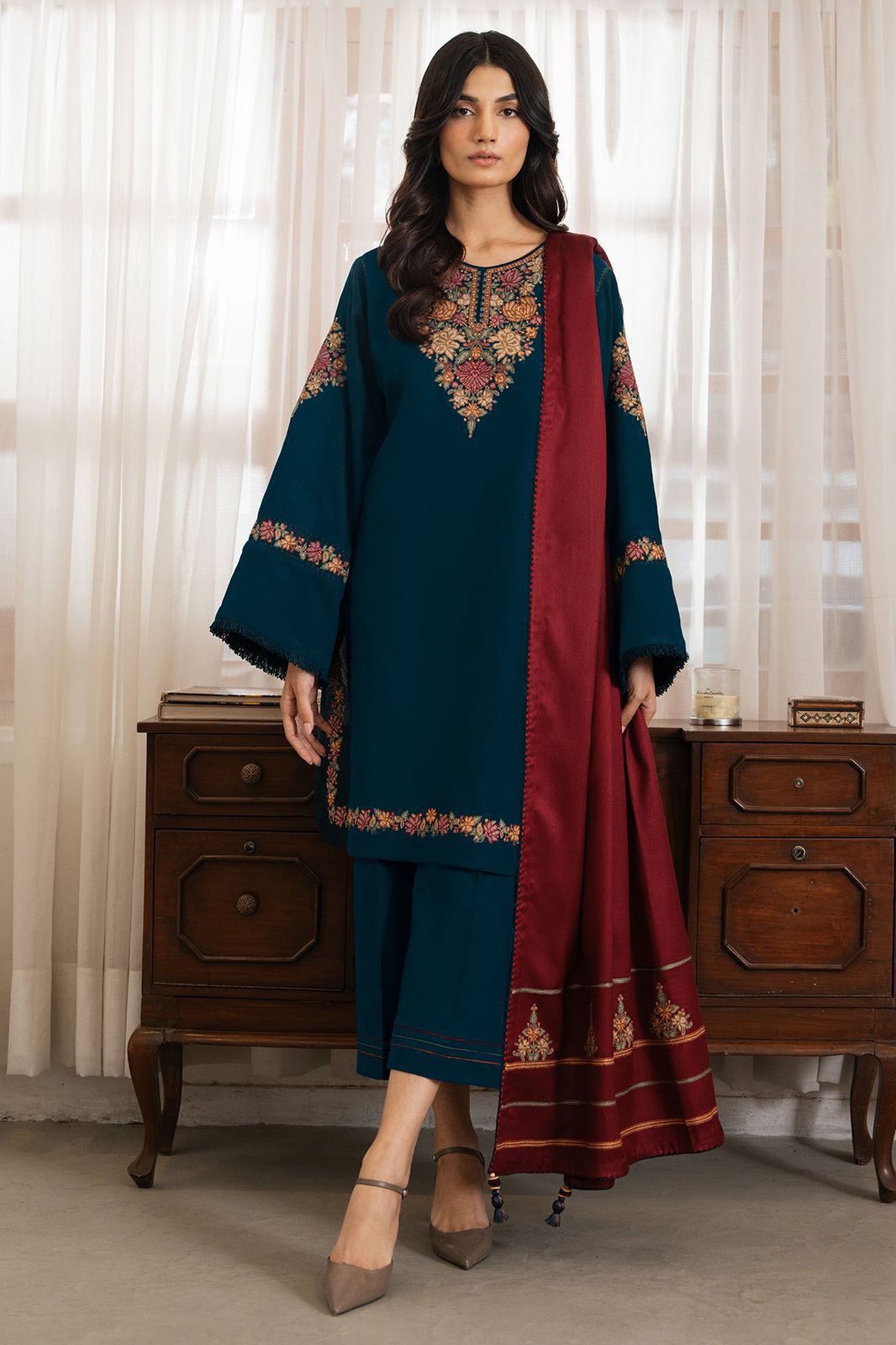 JAZMIN EMBROIDERED 3 PCS