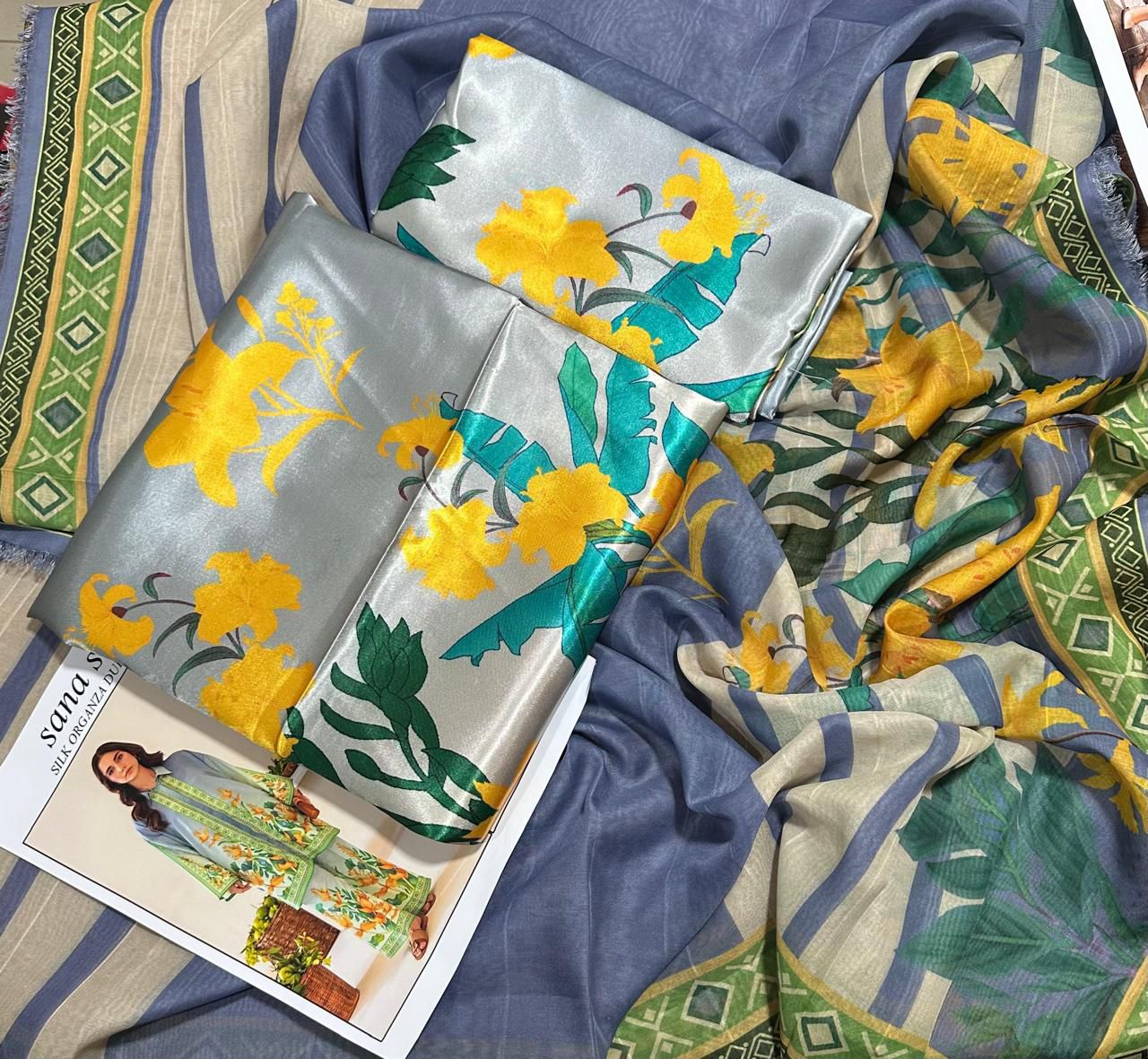 Sana Safinaz Silk Printed 3 pcs
