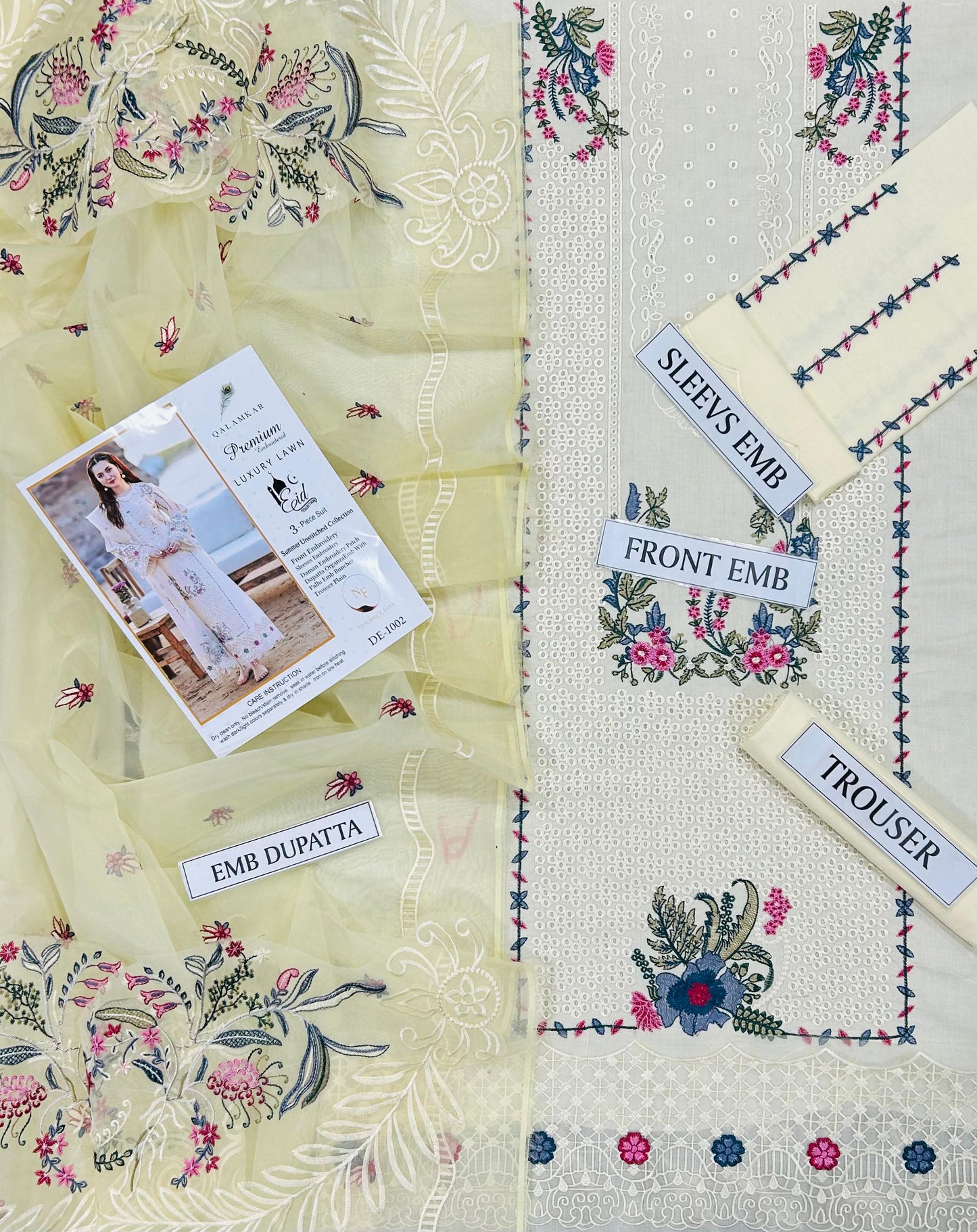 QALAMKAR Lawn Embroidered 3 pcs