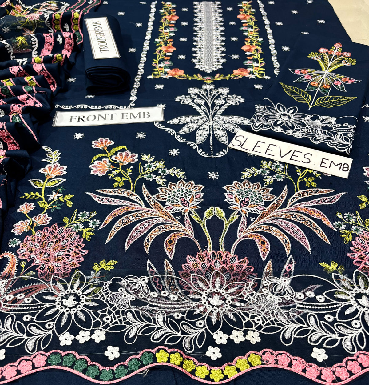 ANEELA’S DHANAK EMBROIDERED 3PCS