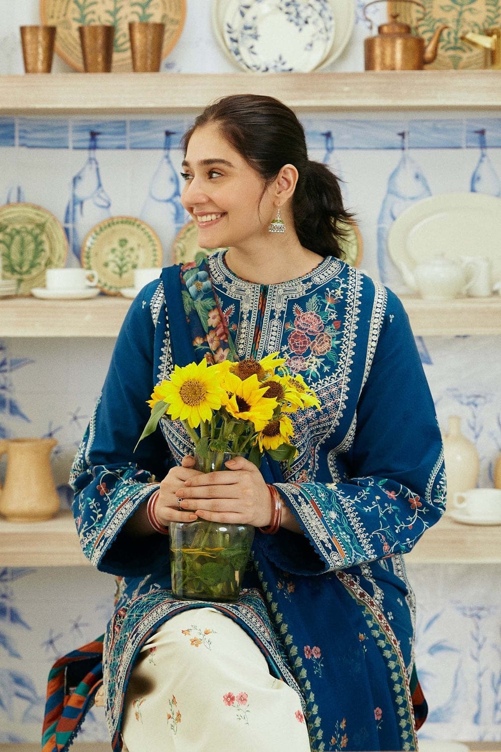 Mahrosh Api LAWN Embroidered – MAHROSH