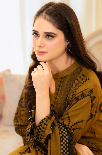 Libbas Dhanak Embroidered 3 pcs