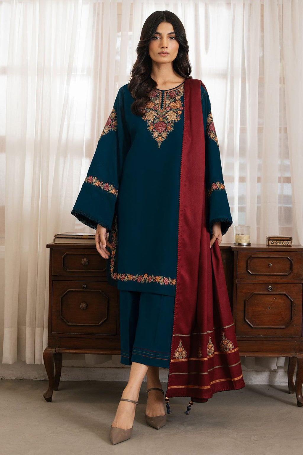 JAZMIN EMBROIDERED 3 PCS