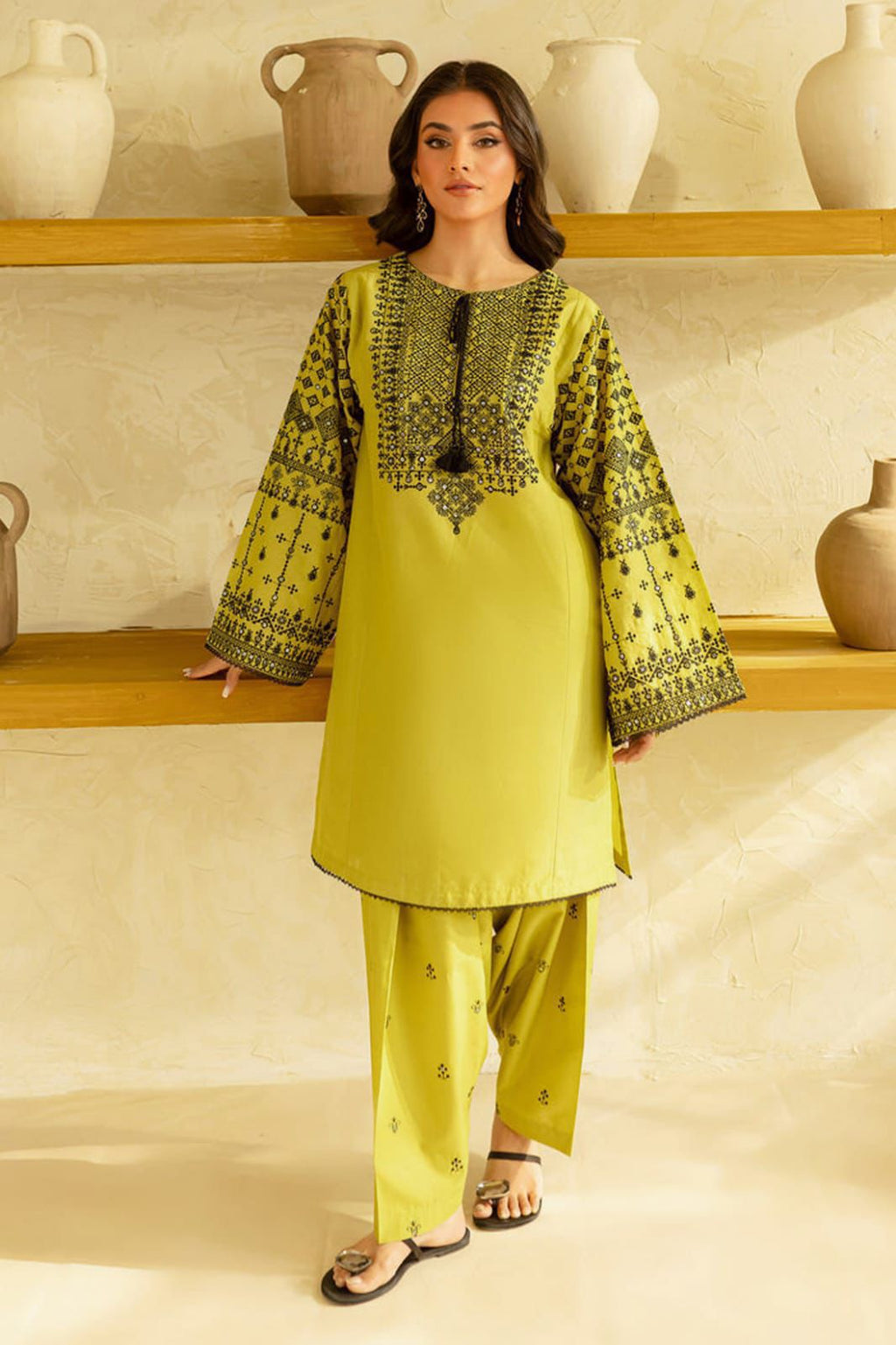 AISLING EMBROIDERED 2 PCS