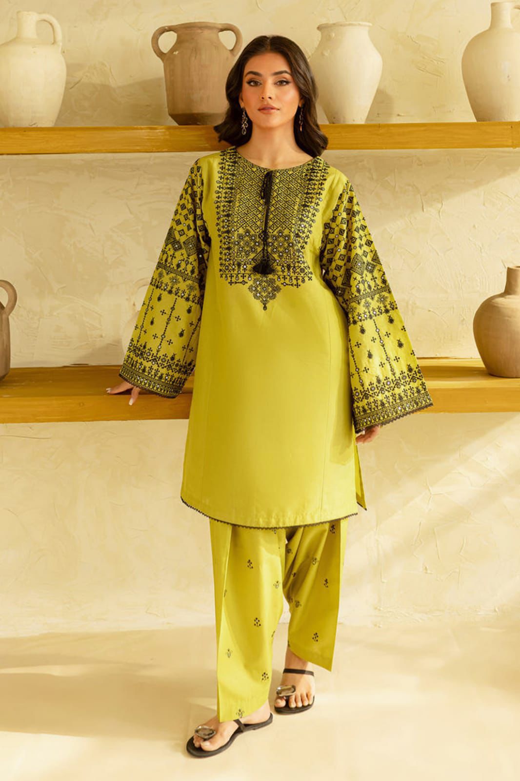 AISLING EMBROIDERED 2 PCS