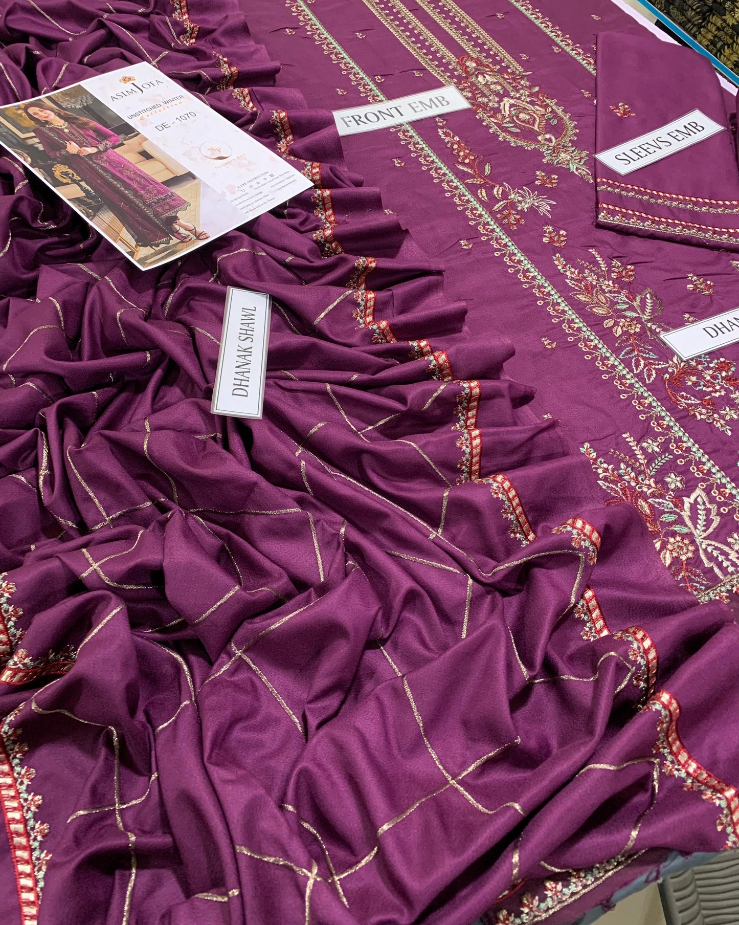 Asim Jofa Embroidered 3 pcs W-1104