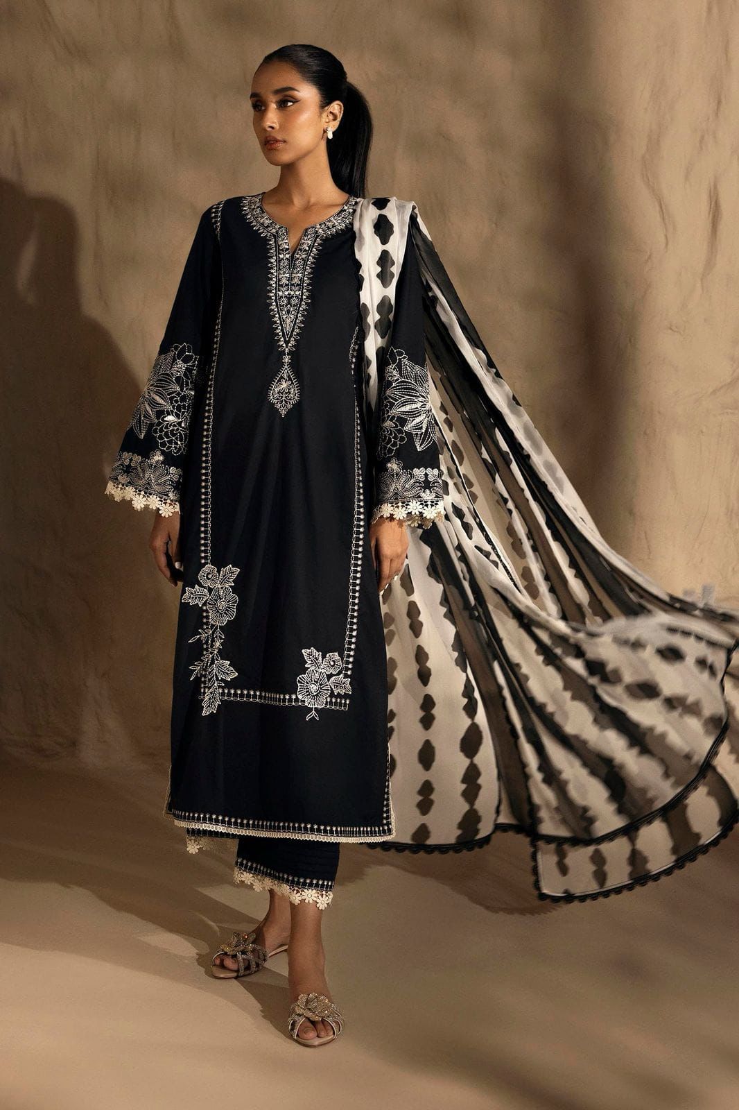 Sapphire Lawn Embroidered 3 pcs