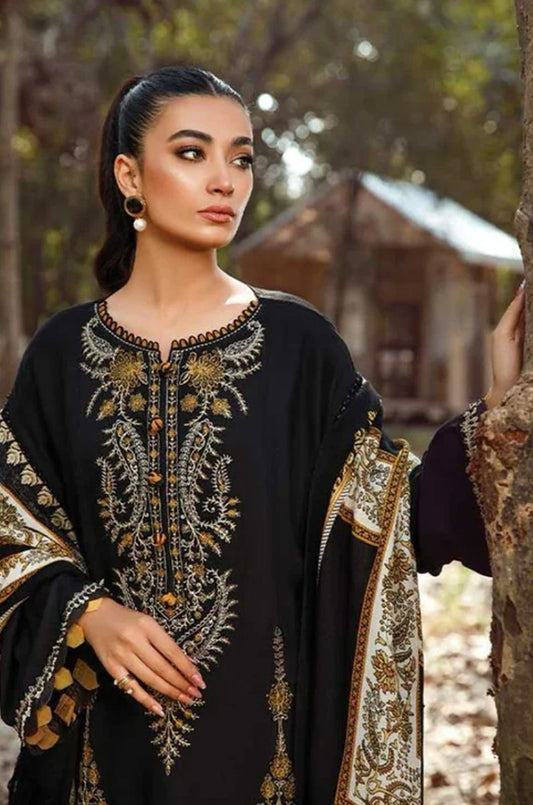 Maria B Lawn Embroidered 3 pcs