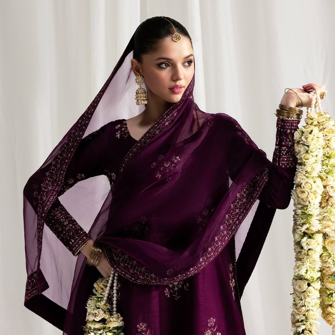 BATIK Lawn Embroidered 3 pcs