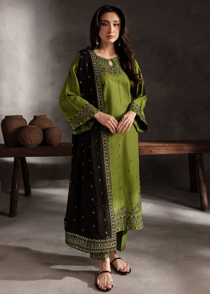 Elegent Lawn Embroidered 3 pcs