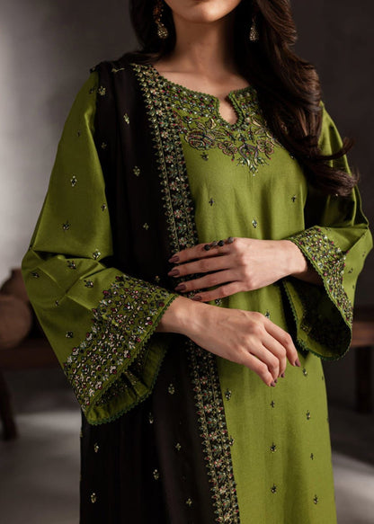 Elegent Lawn Embroidered 3 pcs