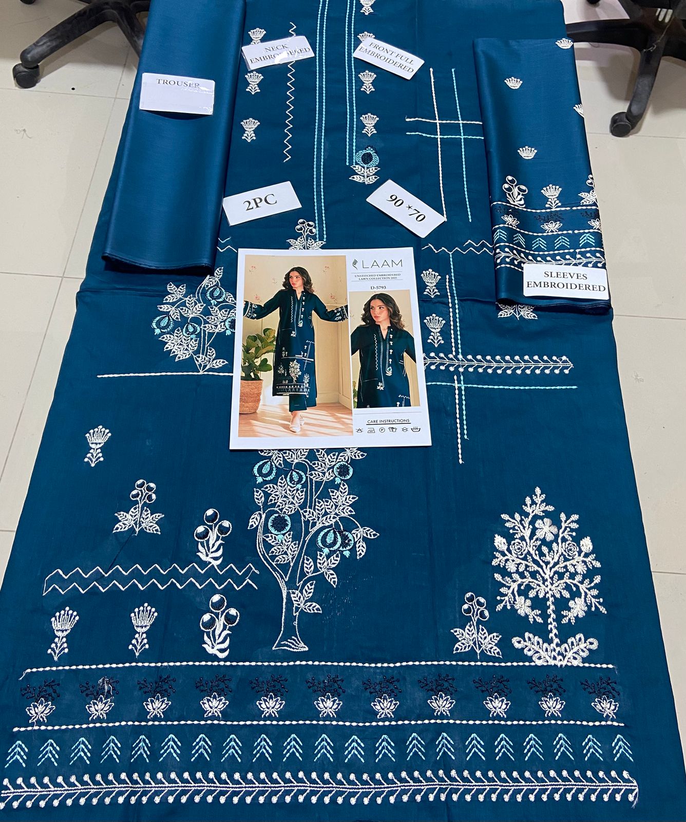 LAAM Lawn embroidered 2 pcs