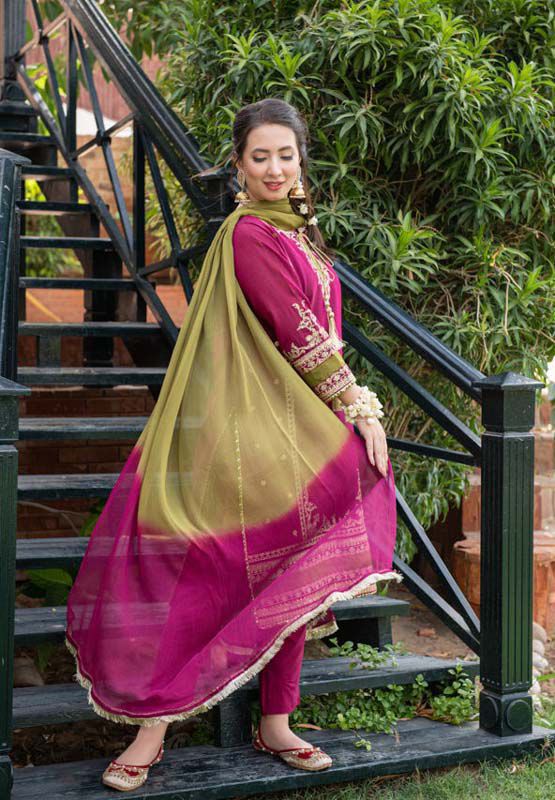 Komal Lawn Embroidered 3 pcs