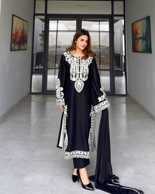 URGE Lawn Embroidered 3 pcs