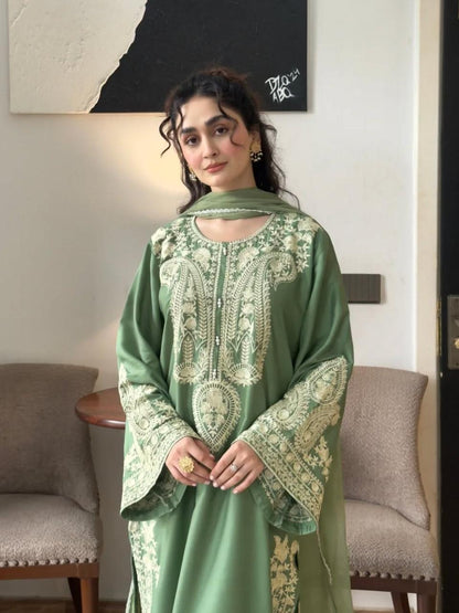 URGE Lawn embroidered 3 pcs