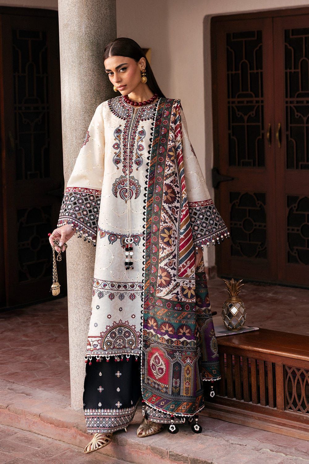 JAZMIN LAWN EMBROIDERED 3 PCS