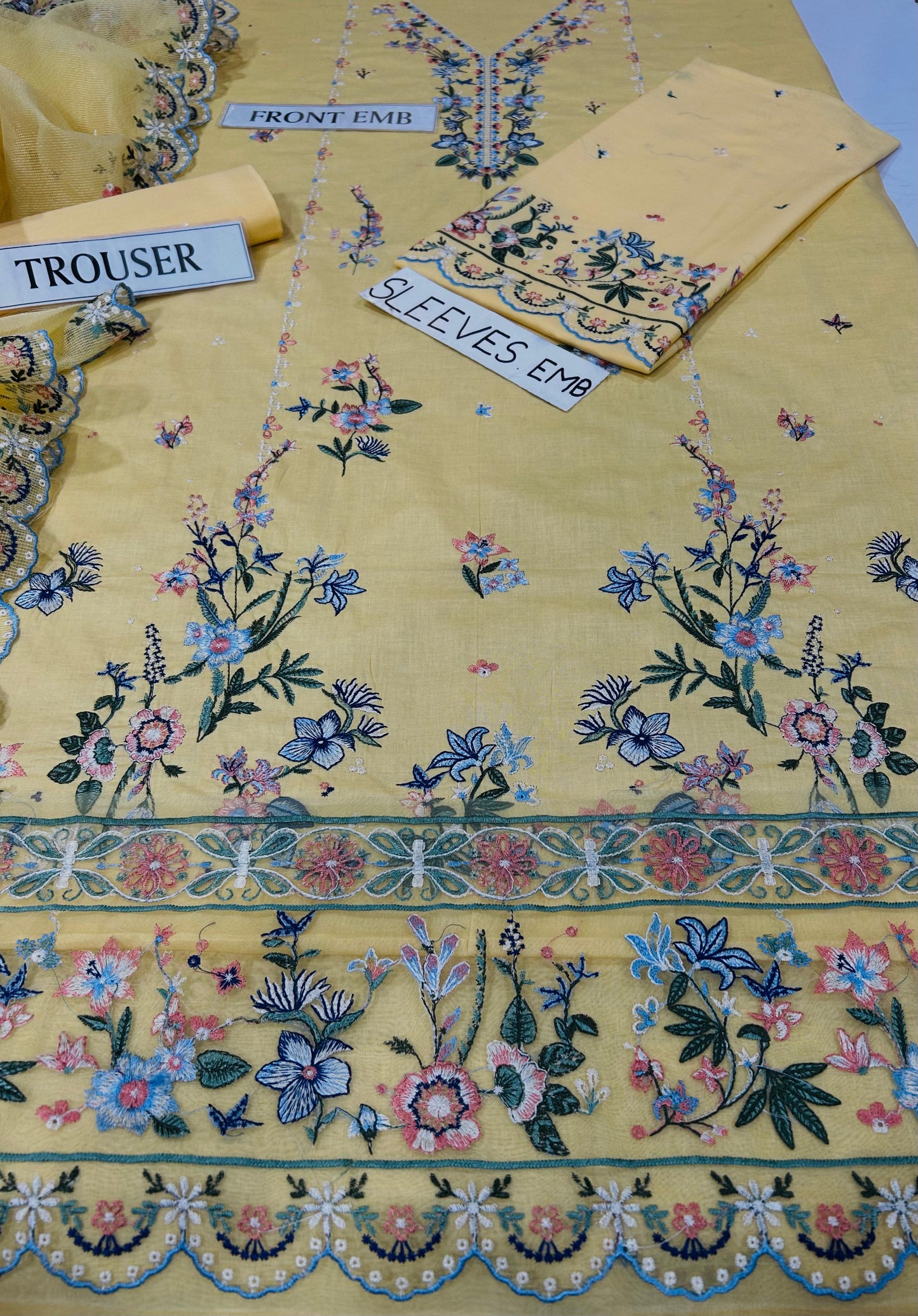 BATIK LAWN EMBROIDERED 3 PCS