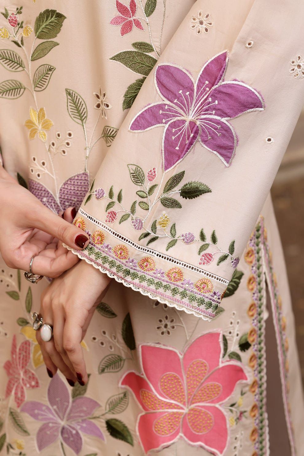 ANEELAS LAWN EMBROIDERED 3 PCS