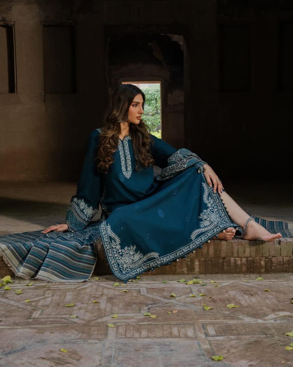 IZEL Lawn Embroidered 3 pcs
