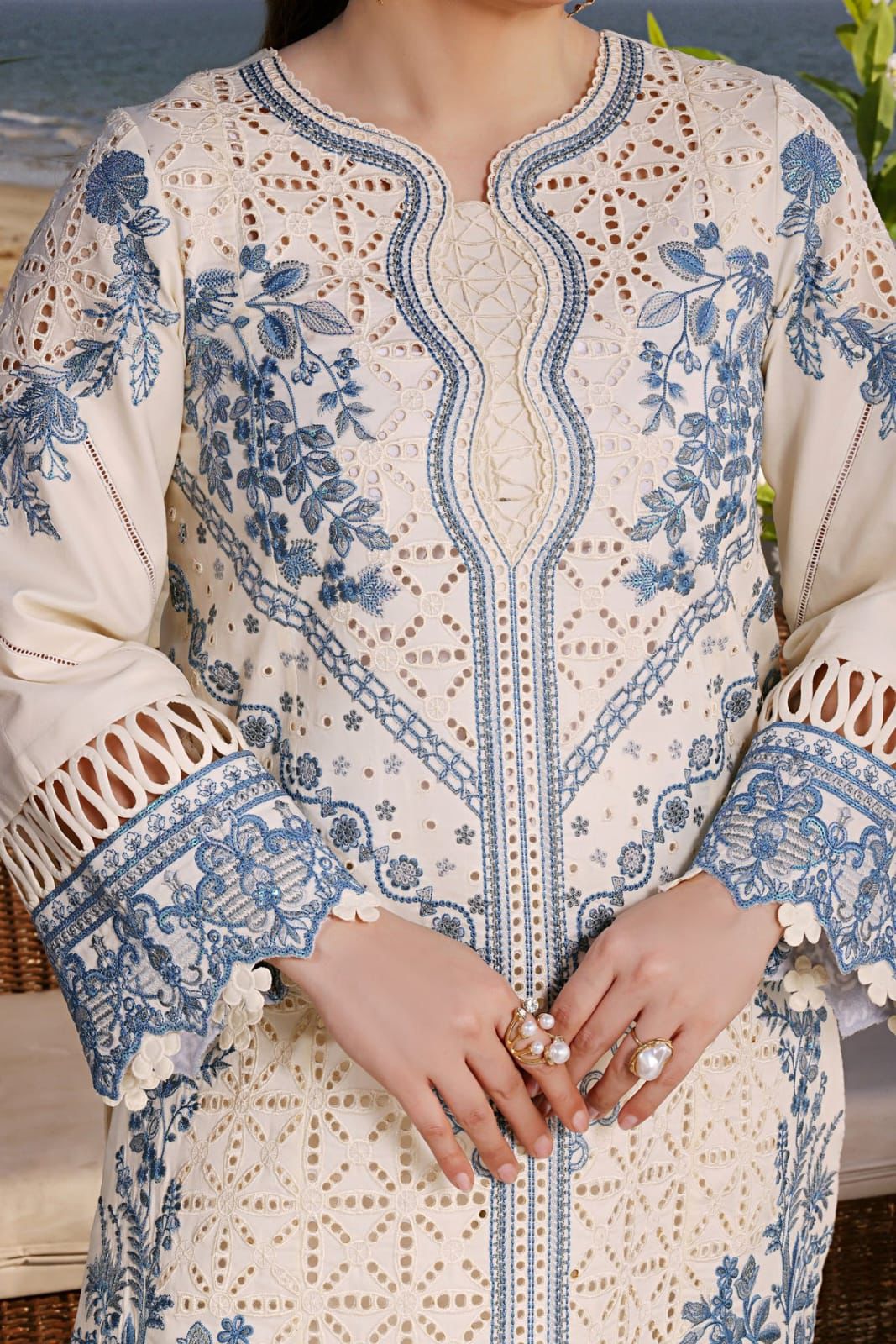 JADE LAWN RMBROIDERED 3 PCS