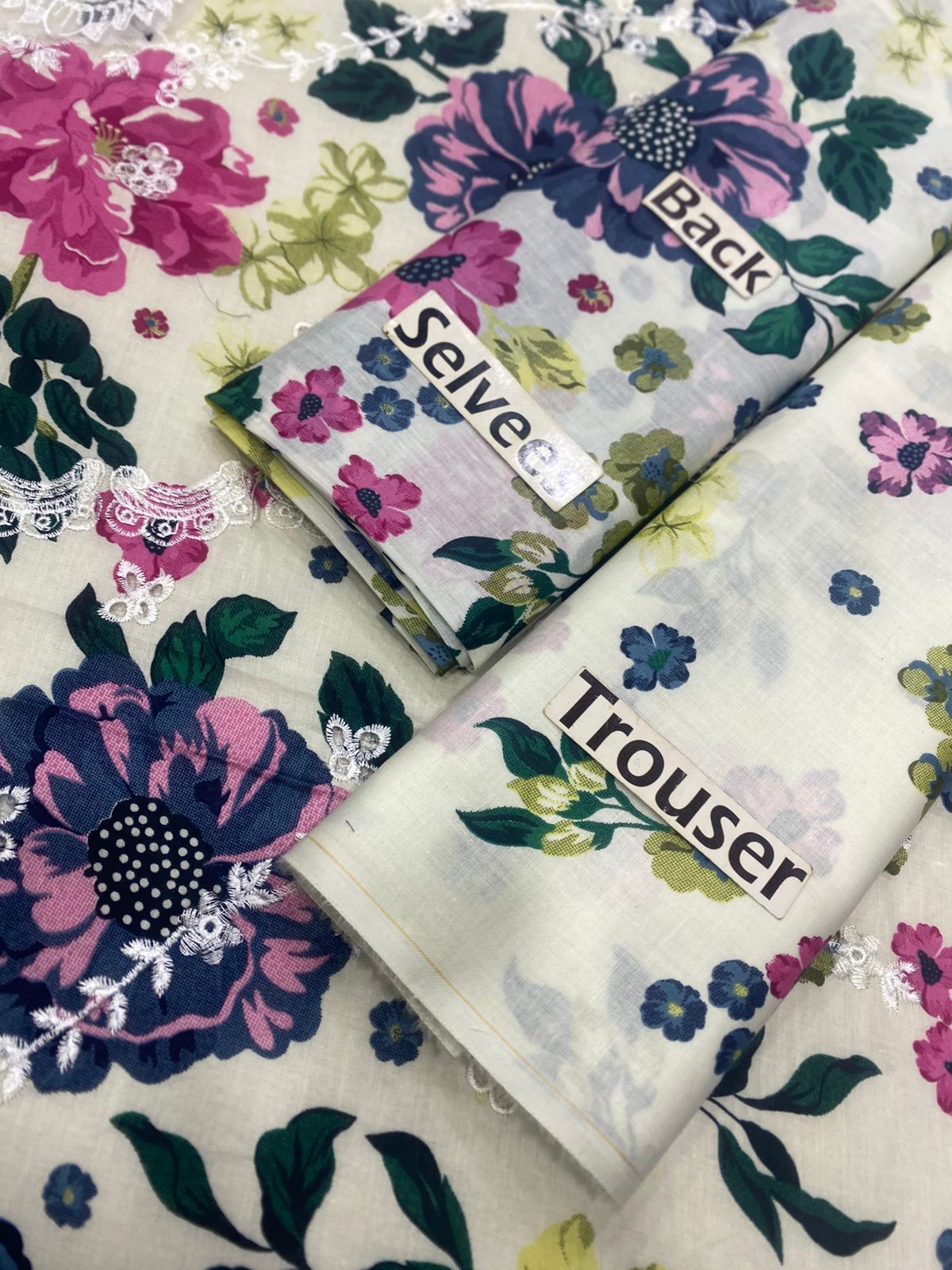 Bin Ilyas Lawn Embroidered 3 pcs