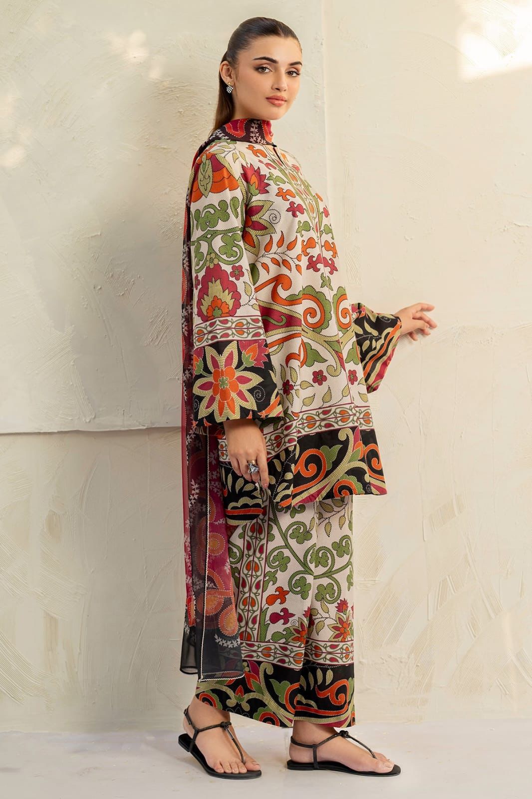 SAPPHIRE PRINTS LAWN 2 PCS