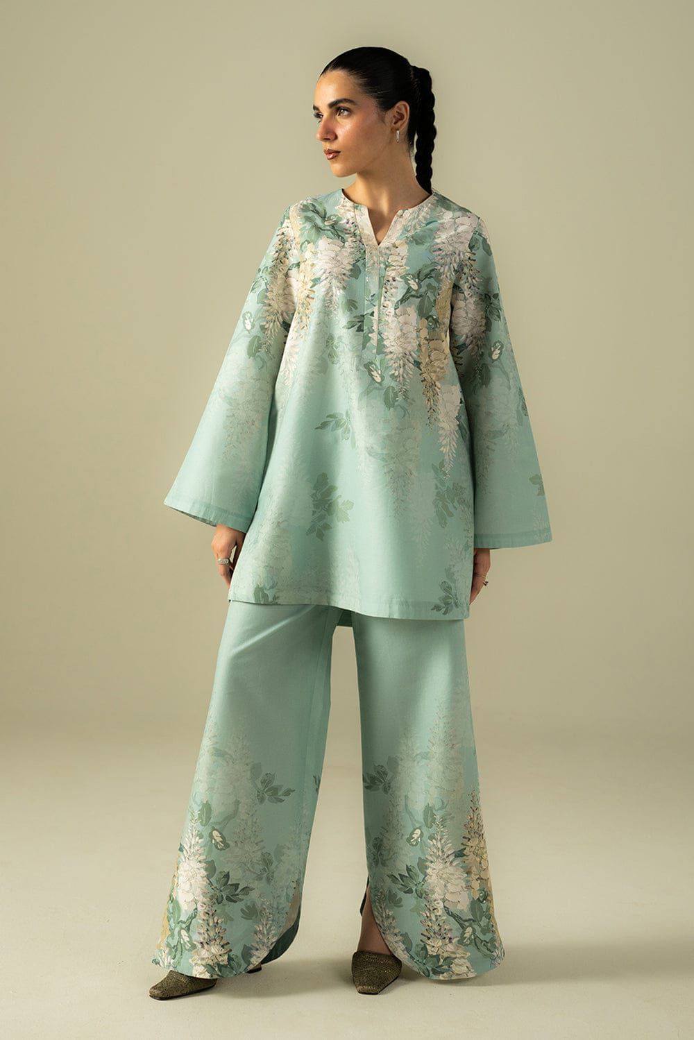 SAPPHIRE PRINTS LAWN 2 PCS
