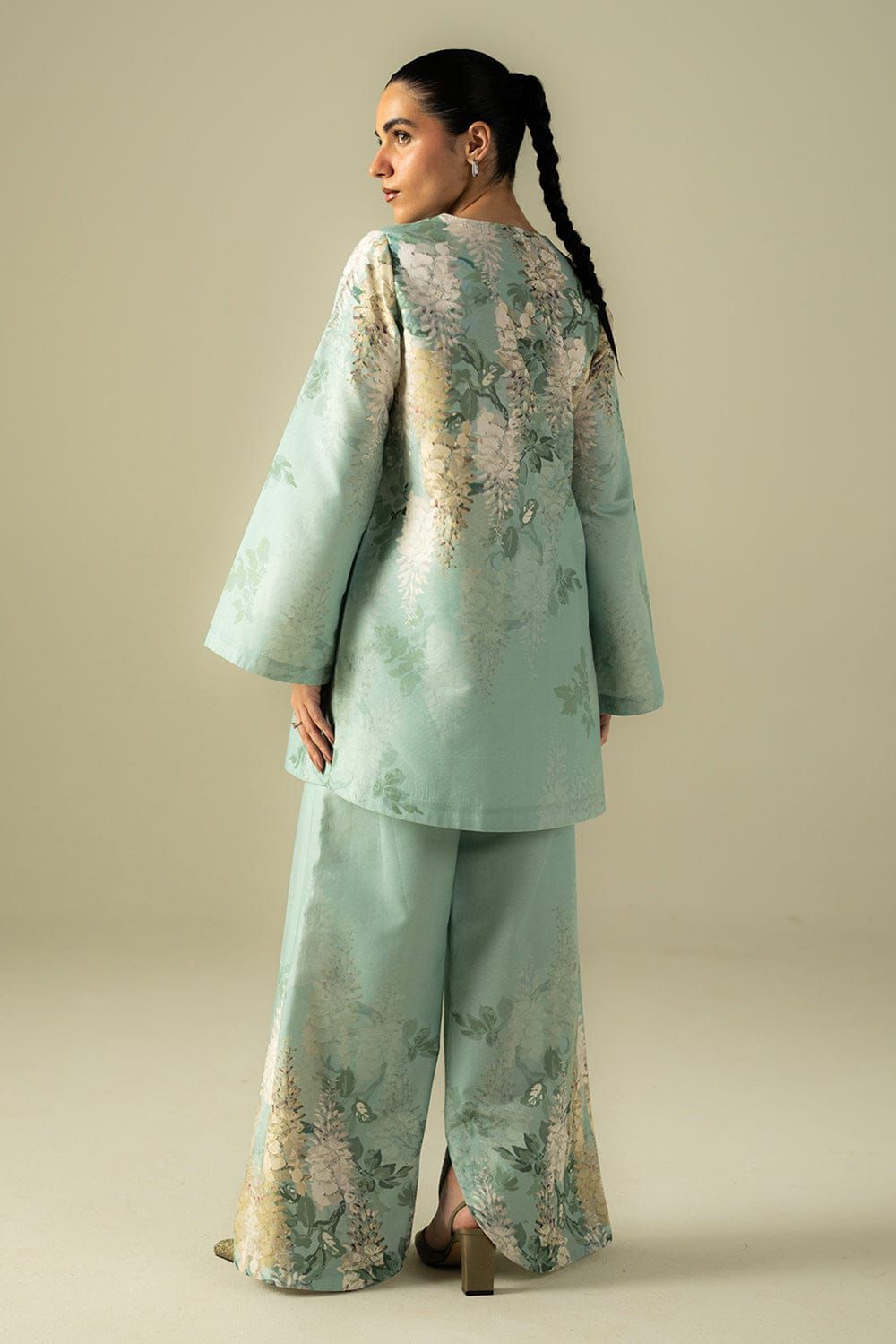 SAPPHIRE PRINTS LAWN 2 PCS