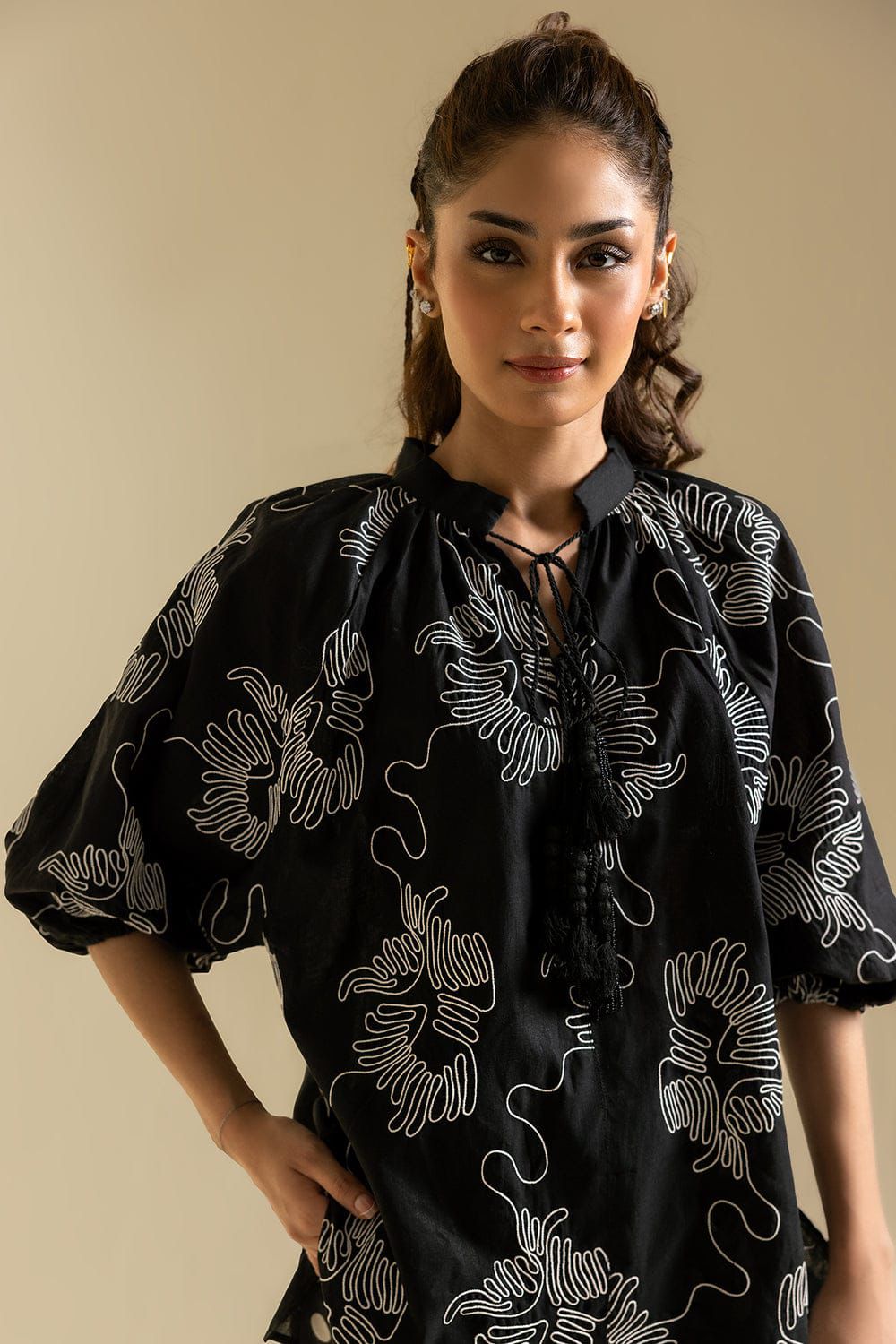 SAPPHIRE PRINTS LAWN 2 PCS