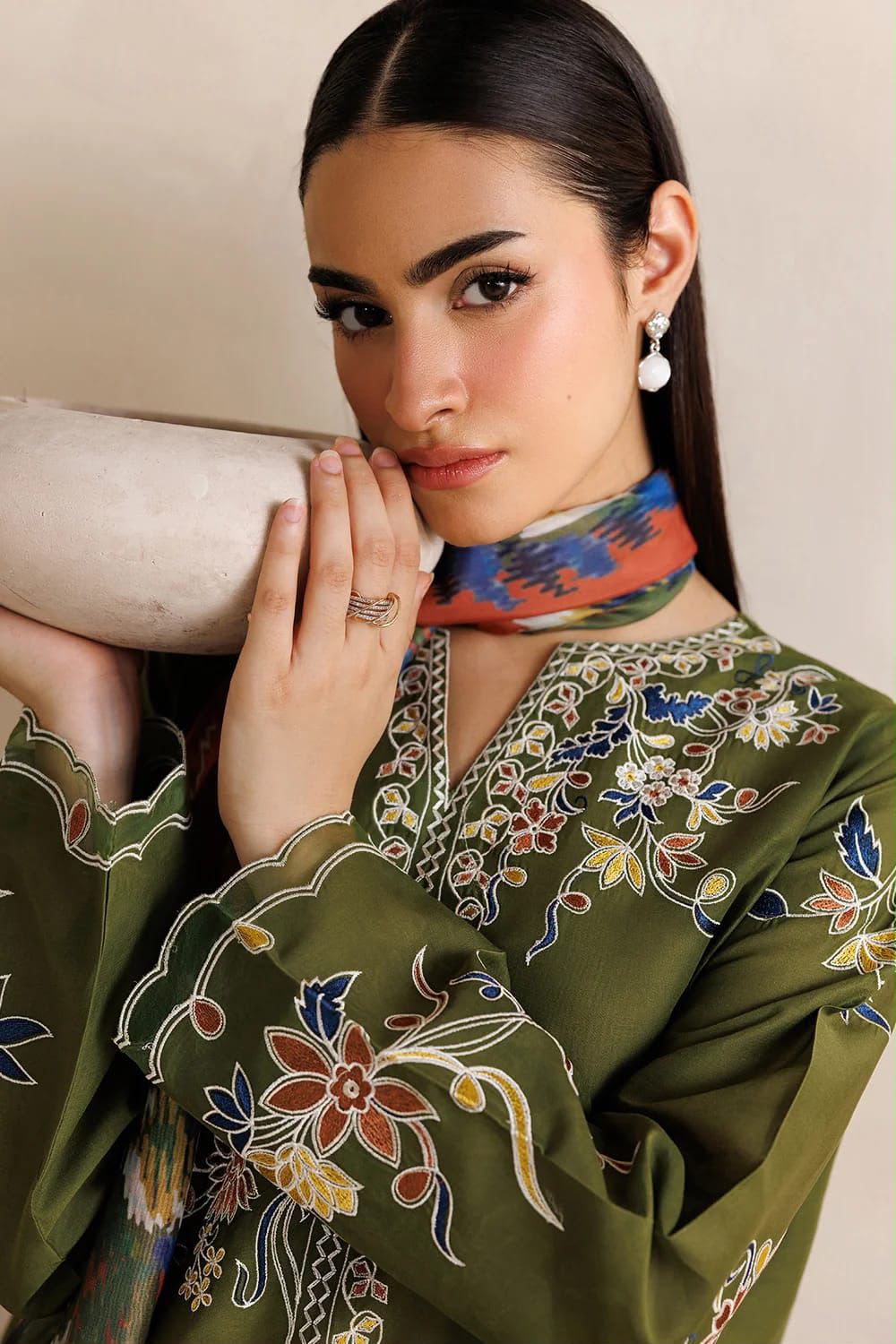 BAROOQUE Premium Dhanak Embroidered 3PCS