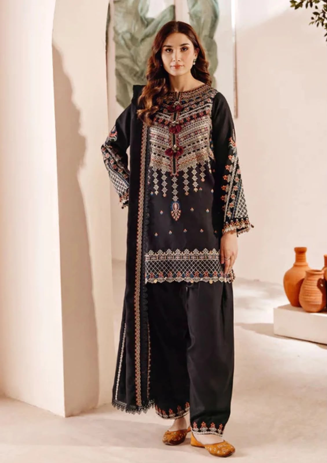 FLORENT DHANAK 3-PIECE EMBROIDERED SUIT DZ