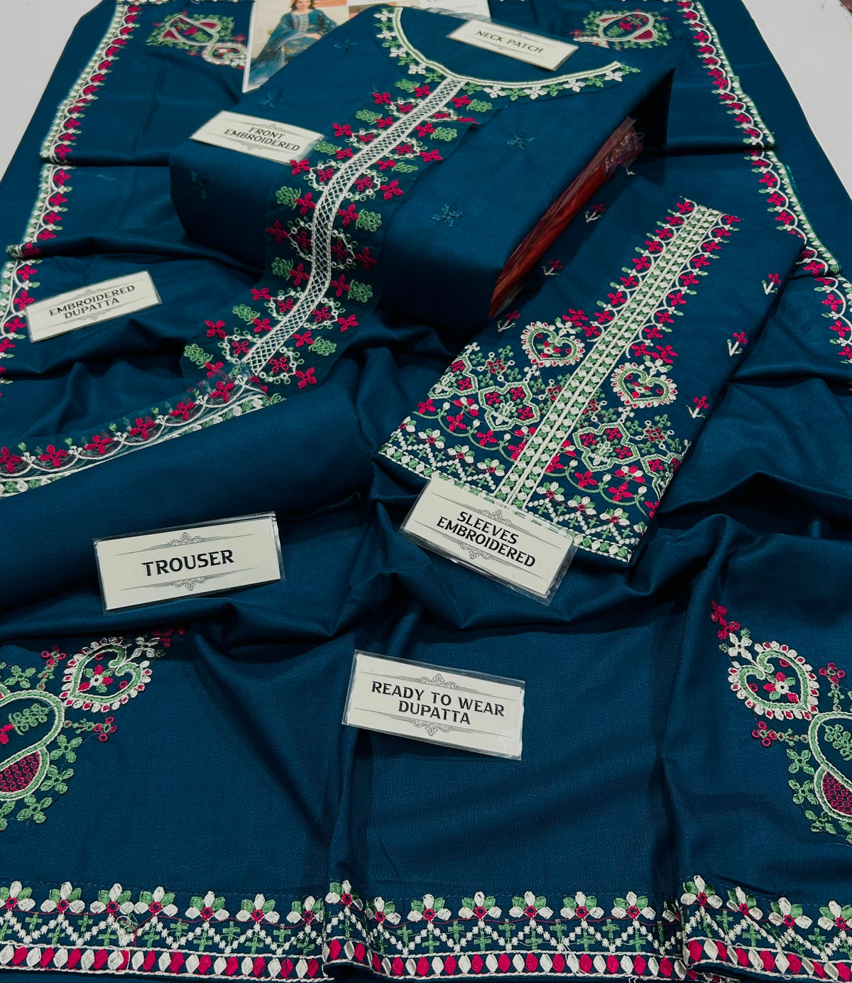 SAPPHIRE Dhanak Embroidered 3 PCS