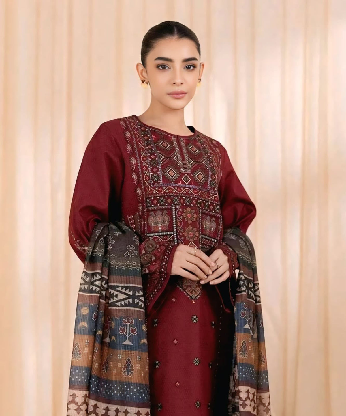 SAPPHIRE Dhanak Embroidered 3 PCS