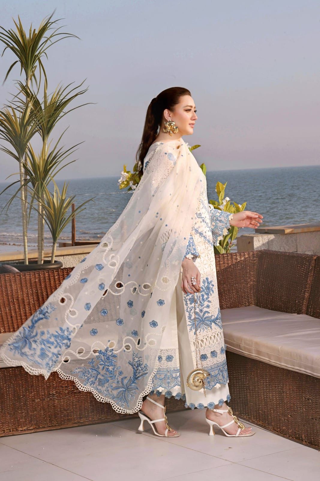 JADE LAWN RMBROIDERED 3 PCS