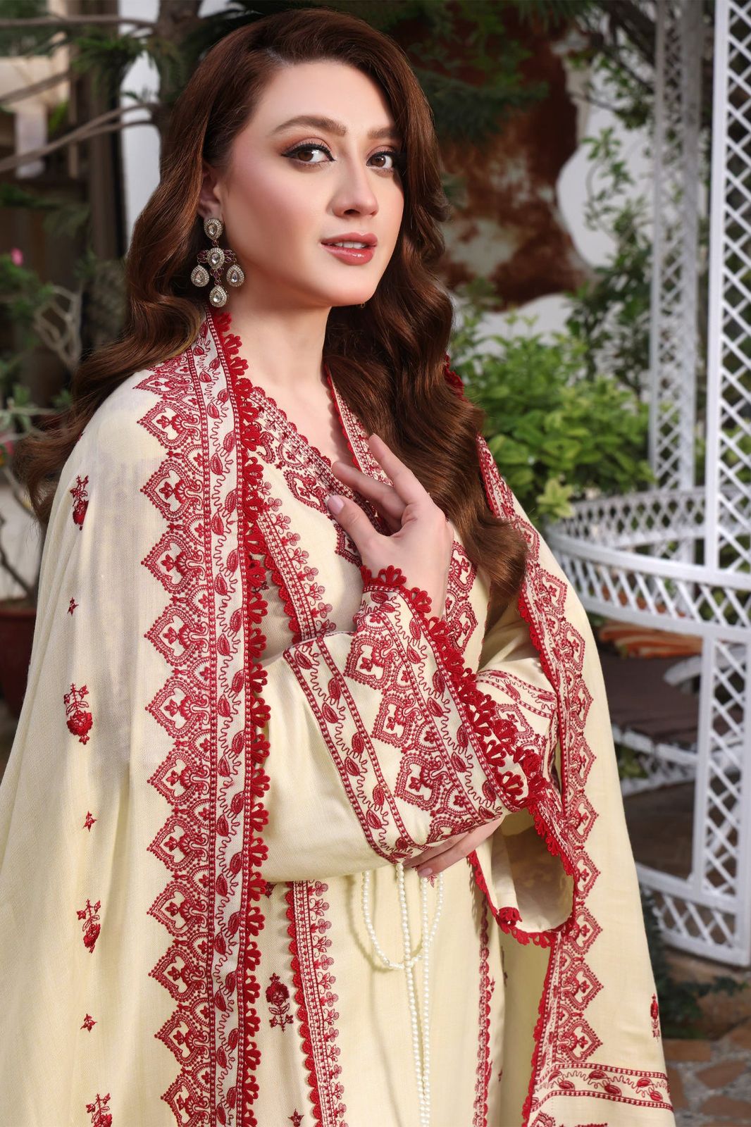 Aneelas Dhanak 3 PCS Embroidered