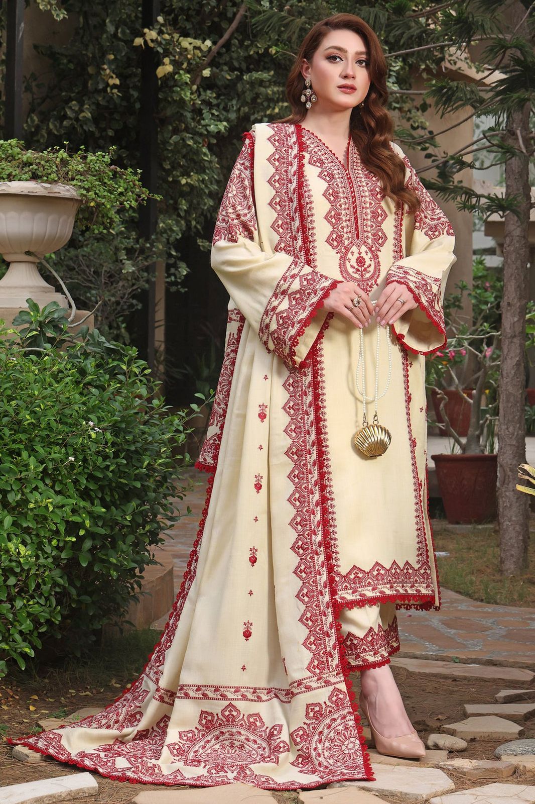 Aneelas Dhanak 3 PCS Embroidered