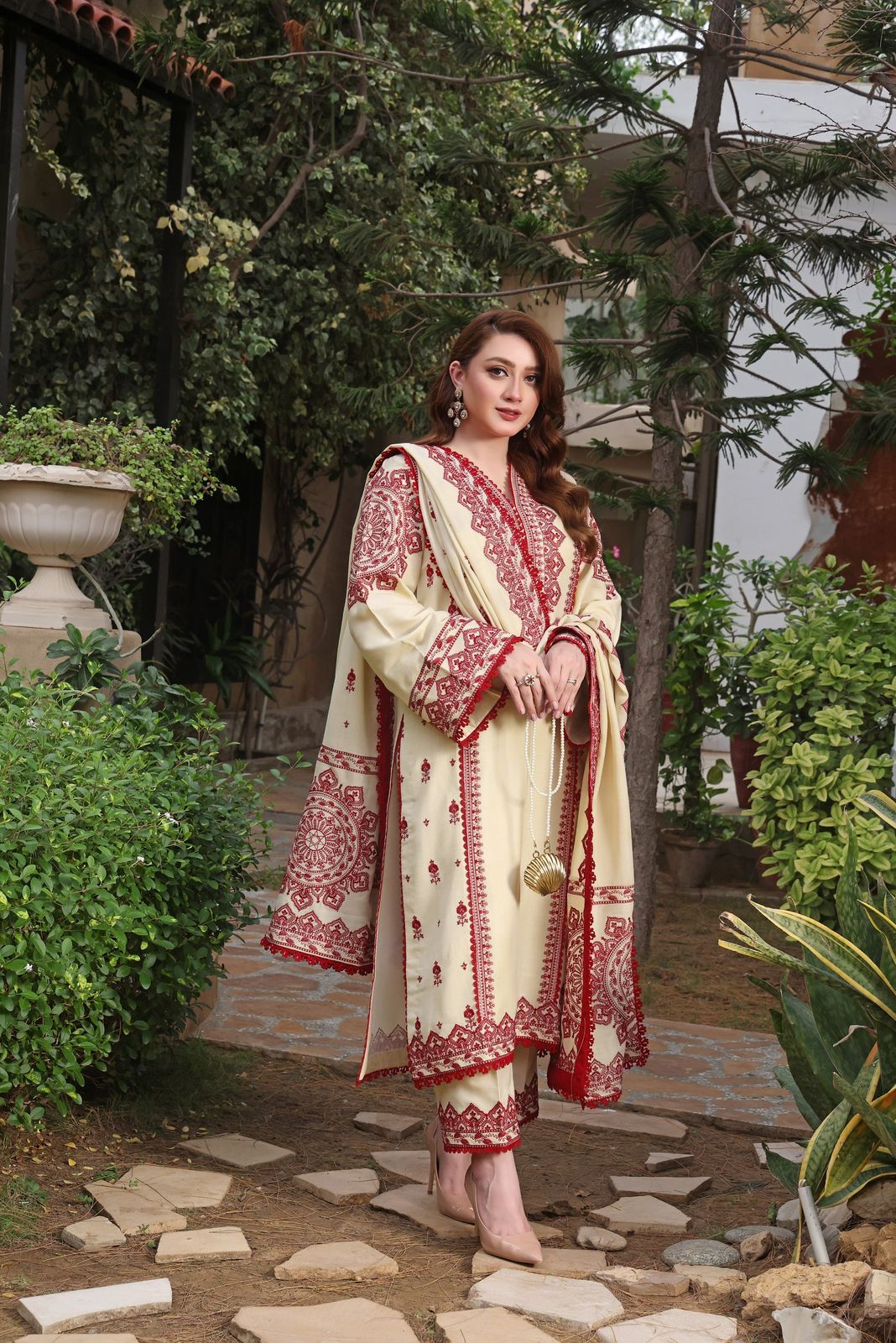 Aneelas Dhanak 3 PCS Embroidered