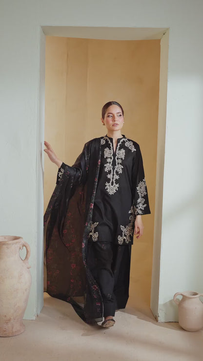 Jazmin Embroidered Lawn 3 pcs